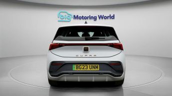 CUPRA Born V1