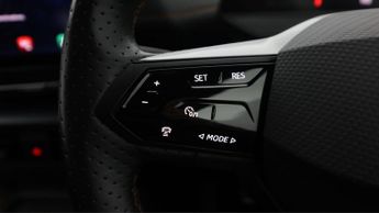 CUPRA Born V1