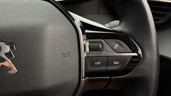 Peugeot E-2008 ALLURE PREMIUM