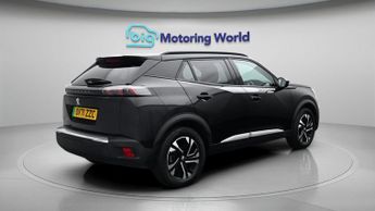 Peugeot E-2008 ALLURE PREMIUM