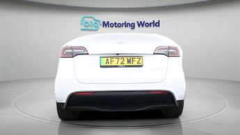 Tesla Model Y LONG RANGE AWD