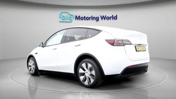Tesla Model Y LONG RANGE AWD
