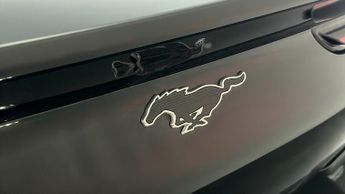 Ford Mustang Mach-E PREMIUM