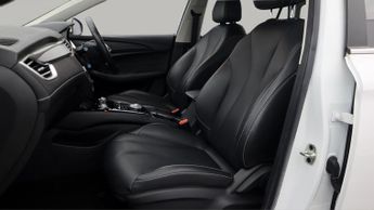 MG MG5 EXCLUSIVE