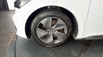 CUPRA Born V1