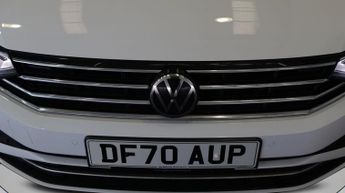 Volkswagen Passat SE NAV TDI DSG
