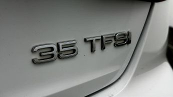 Audi A4 TFSI S LINE