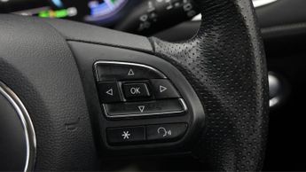 MG MG5 EXCLUSIVE
