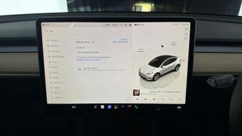 Tesla Model Y BASE