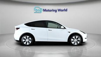 Tesla Model Y BASE