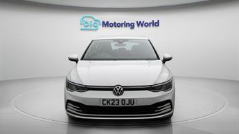 Volkswagen Golf LIFE ETSI DSG