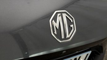MG MG4 TROPHY