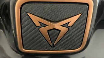 CUPRA Born V2