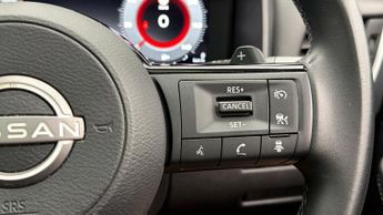 Nissan Qashqai DIG-T N-CONNECTA DCT