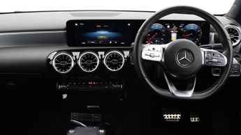 Mercedes-Benz A Class A 180 AMG LINE PREMIUM