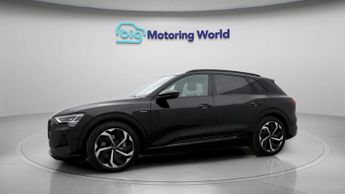 Audi e-tron QUATTRO BLACK EDITION