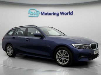 BMW 3 Series 330E SE PRO