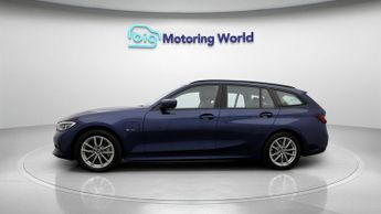 BMW 3 Series 330E SE PRO