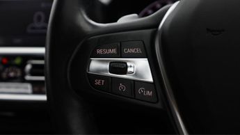 BMW 3 Series 330E SE PRO