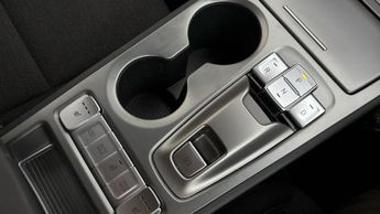 Hyundai KONA PREMIUM