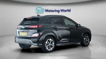 Hyundai KONA PREMIUM