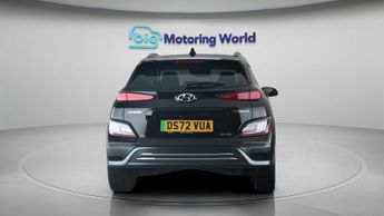 Hyundai KONA PREMIUM