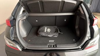 Hyundai KONA PREMIUM