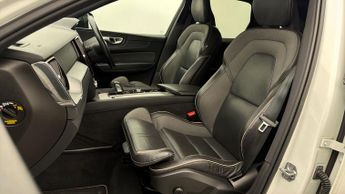 Volvo XC60 B4 R-DESIGN AWD