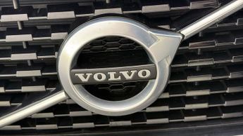 Volvo XC60 B4 R-DESIGN AWD
