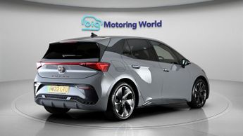 CUPRA Born V2