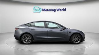 Tesla Model 3 MODEL 3