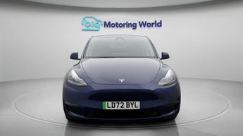 Tesla Model Y LONG RANGE AWD