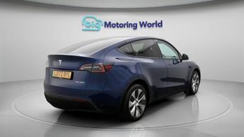 Tesla Model Y LONG RANGE AWD