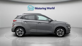 Hyundai KONA PREMIUM