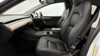 Tesla Model Y LONG RANGE AWD