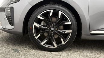 Renault Clio TECHNO E-TECH