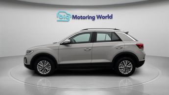 Volkswagen T-Roc LIFE TSI DSG