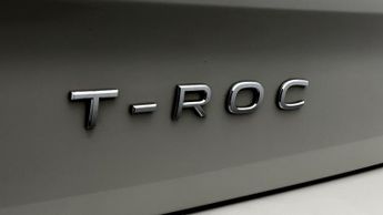 Volkswagen T-Roc LIFE TSI DSG