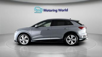 Audi Q4 e-tron S LINE