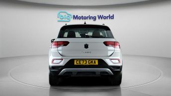 Volkswagen T-Roc LIFE TSI DSG
