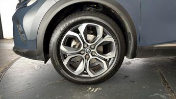 Renault Captur TECHNO E-TECH