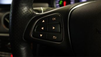 Mercedes-Benz GLA GLA 180 URBAN EDITION