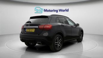 Mercedes-Benz GLA GLA 180 URBAN EDITION
