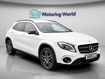 Mercedes GLA GLA 180 URBAN EDITION