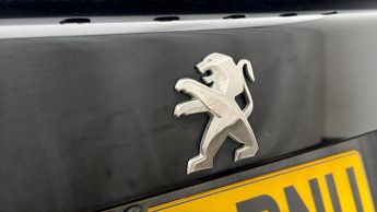 Peugeot E-2008 ALLURE PREMIUM PLUS