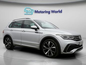 Volkswagen Tiguan R-LINE TSI DSG