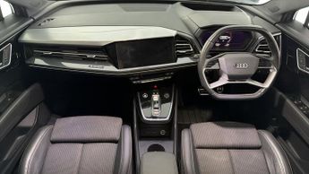 Audi Q4 e-tron S LINE