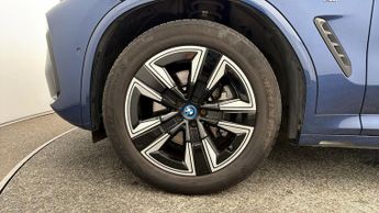 BMW iX3 M SPORT