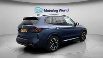 BMW iX3 M SPORT