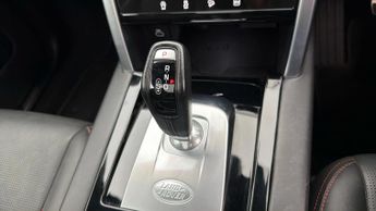 Land Rover Discovery Sport R-DYNAMIC HSE
